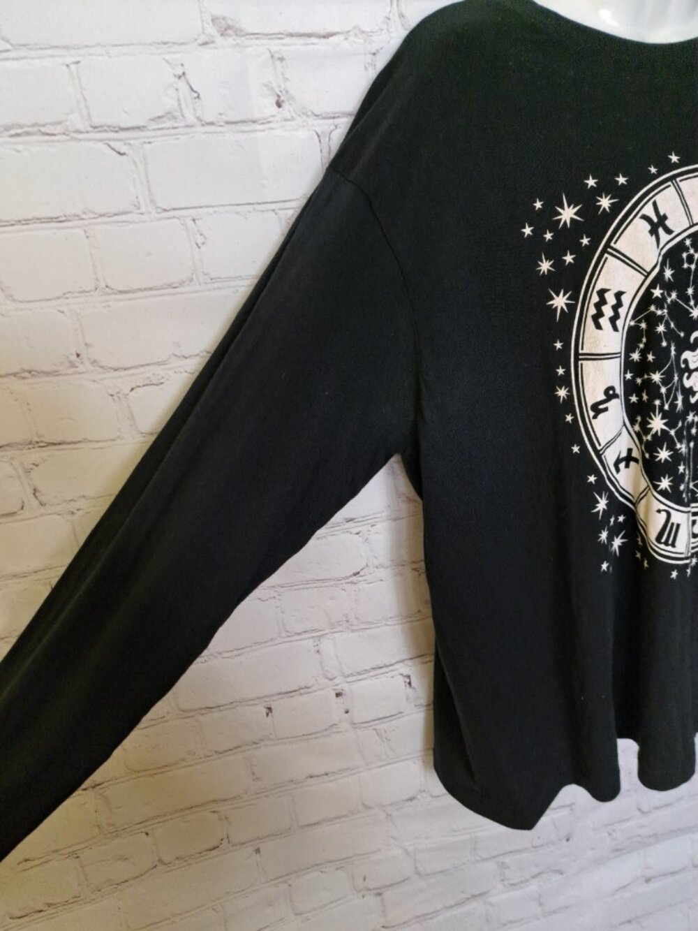 Obsessive Love NEW Zodiac Graphic 100% Cotton T Shirt size XL - Picture 4 of 8